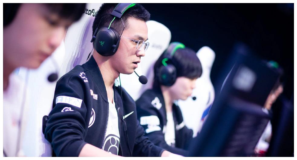 Rookie重返赛场，败北首场状态出色，日本队观众沸腾！热度持续攀升的简单介绍九游游戏中心官网